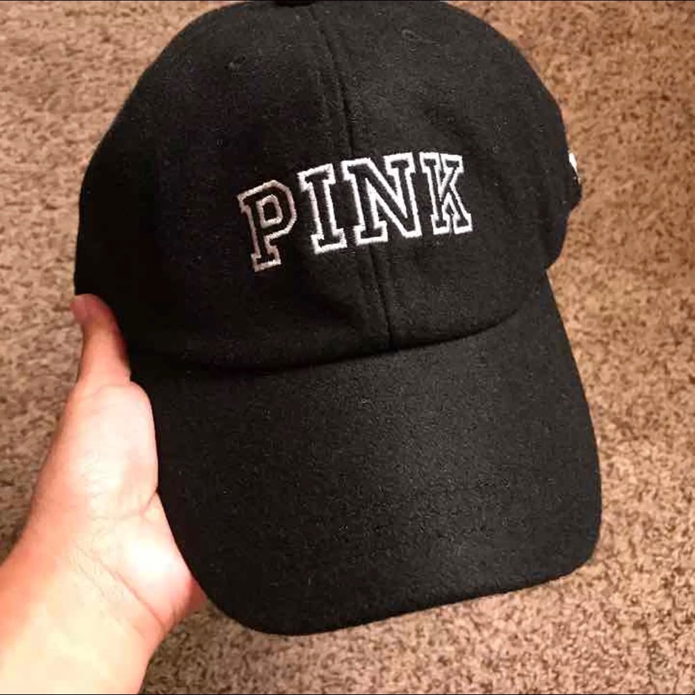 ❌ SOLD ❌ NWT Vs Pink Cap